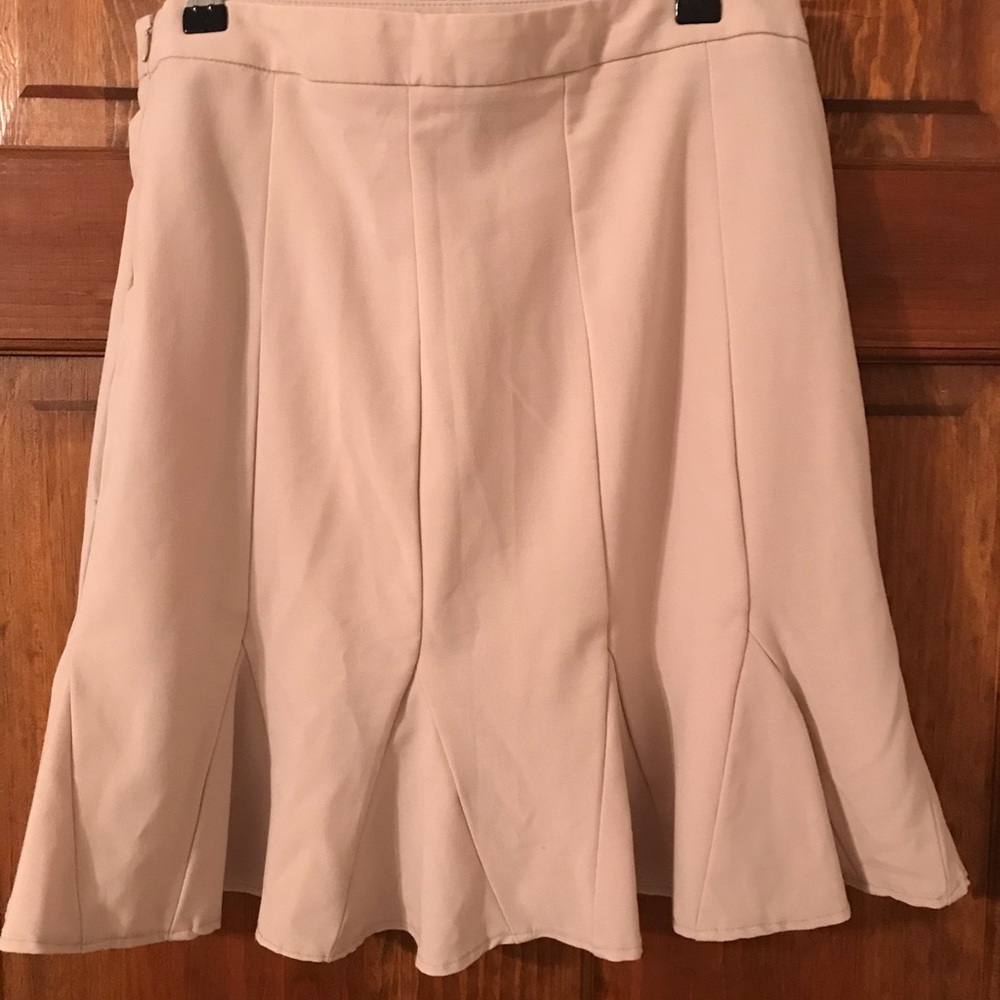 cream/ tan - stretch skirt with ruffles at bottom